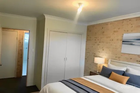 Property photo of 5 Bilboa Place Edensor Park NSW 2176