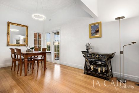 Property photo of 71 Valley Parade Glen Iris VIC 3146