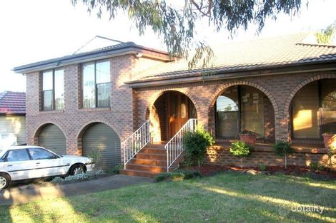 17 Kibo Rd, Regents Park, NSW 2143