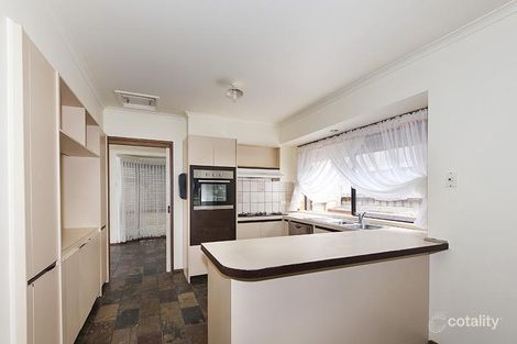 Property photo of 6 Ivy Court Mill Park VIC 3082