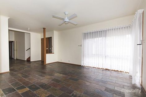 Property photo of 6 Ivy Court Mill Park VIC 3082