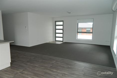 Property photo of 8/20-22 Gatenby Drive Miandetta TAS 7310