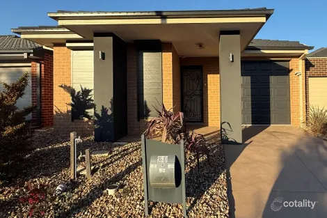 Property photo of 23 Allunga Way Werribee VIC 3030