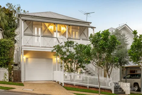 85 Cochrane St, Red Hill, QLD 4059