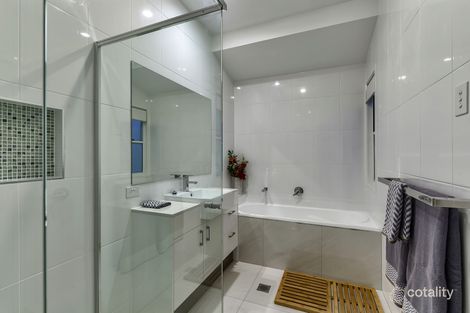 2-4 Bunya Park Dr, Eatons Hill, QLD 4037