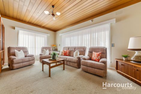 Property photo of 17 Poole Street Deer Park VIC 3023