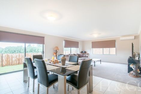 Property photo of 71 Jackson Drive Drouin VIC 3818