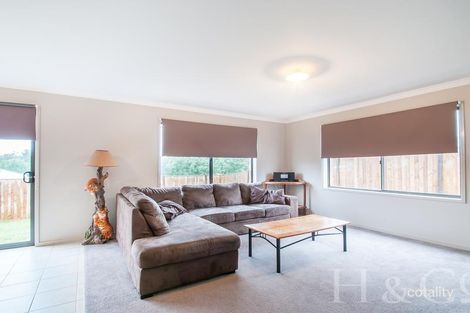 Property photo of 71 Jackson Drive Drouin VIC 3818