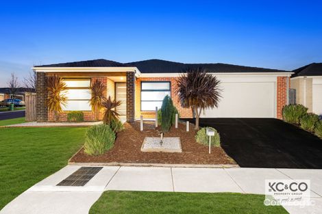 Property photo of 18 Wedgewood Drive Pakenham VIC 3810