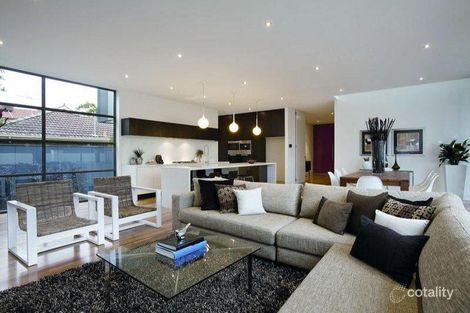 Property photo of 15 Gladstone Parade Elsternwick VIC 3185