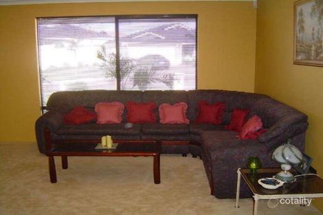 Property photo of 2 Kenworth Pass Success WA 6164