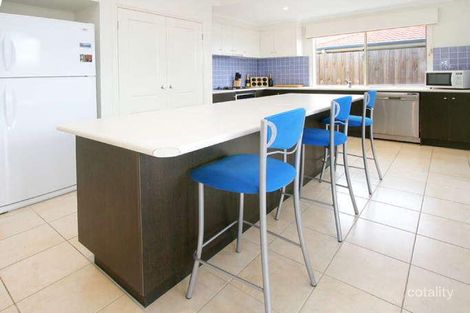 Property photo of 46 Noah Close Mornington VIC 3931