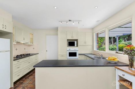 Property photo of 31 Harbison Crescent Wanniassa ACT 2903