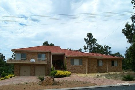 24 Coolinga Rd, Lesmurdie, WA 6076