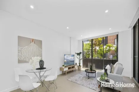 2/2 Saxby Cl, Botany, NSW 2019