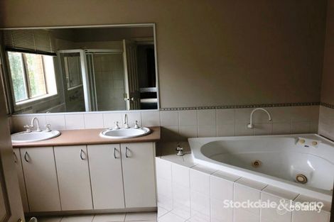 Property photo of 41 Bramble Crescent Bundoora VIC 3083