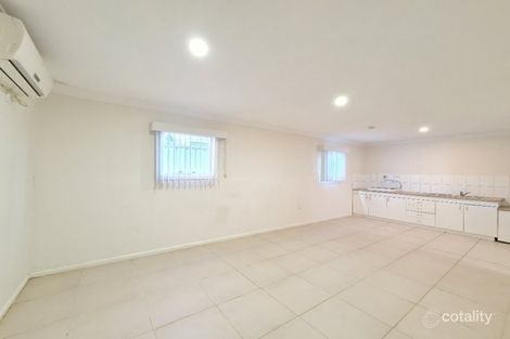 Property photo of 34 Rossiter Street Smithfield NSW 2164