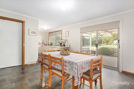 Property photo of 2 Phillips Court Drouin VIC 3818
