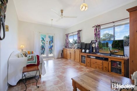 Property photo of 14 Beaufort Place Deception Bay QLD 4508
