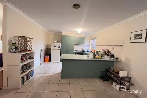 Property photo of 14 Egan Close Werribee VIC 3030