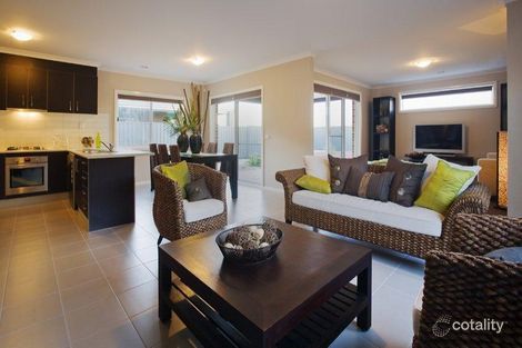 Property photo of 12 Playfields Place Wollert VIC 3750