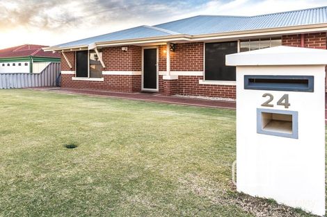 Property photo of 24 River Fig Place Alexander Heights WA 6064