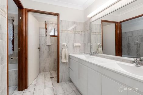 Property photo of 9 Lyrebird Crescent Green Valley NSW 2168