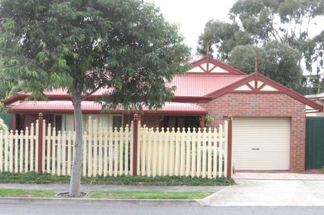 15 Albermarle Ave, Trinity Gardens, SA 5068