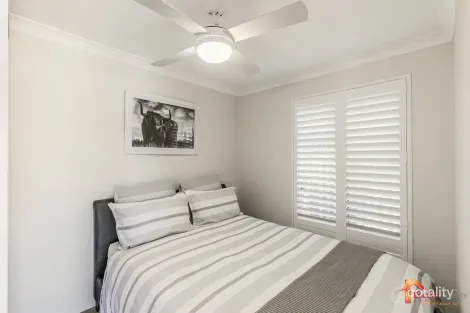 Property photo of 19 Solquest Way Cooloongup WA 6168