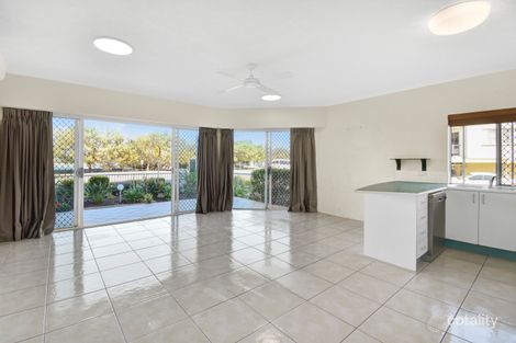 Property photo of 2/8 Esplanade Golden Beach QLD 4551