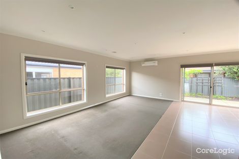 Property photo of 451 Grand Boulevard Craigieburn VIC 3064