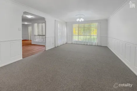 Property photo of 14 Whimbrel Grove Eli Waters QLD 4655