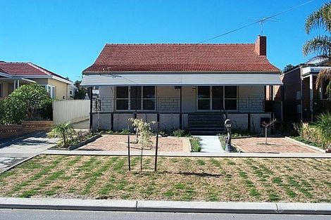 28 Gibson St, Beaconsfield, WA 6162