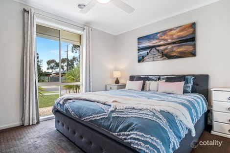 Property photo of 2 Collier Road Kilsyth South VIC 3137