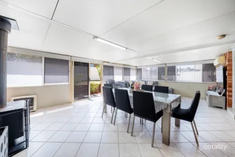 Property photo of 8 Penfold Place Edensor Park NSW 2176