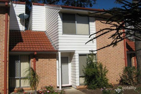 8/11 Mundarda Pl, St Helens Park, NSW 2560