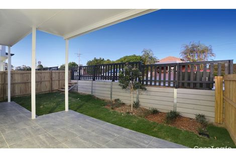 Property photo of 8/33 Henderson Road Everton Hills QLD 4053