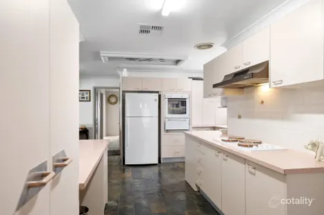 Property photo of 17 Henderson Crescent Jamisontown NSW 2750