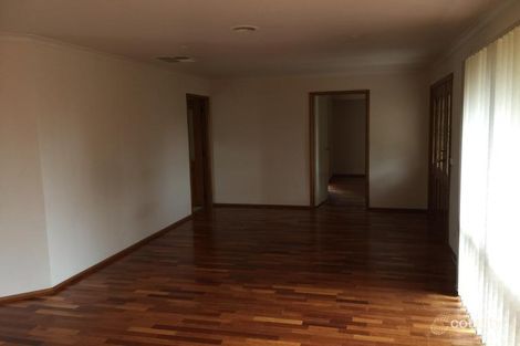Property photo of 1 Stradella Close Mill Park VIC 3082