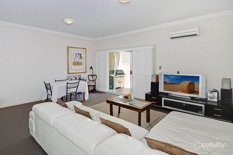 Property photo of 2/14-18 College Crescent Hornsby NSW 2077