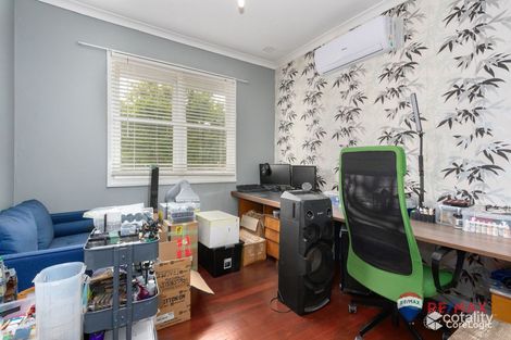 Property photo of 5 Ball Place Queens Park WA 6107