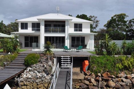 Property photo of 13 Esplanade Tin Can Bay QLD 4580