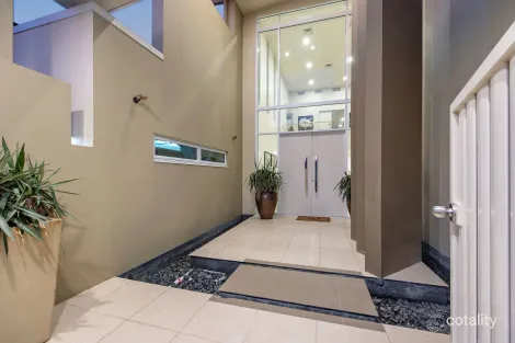 Property photo of 3012 Northview Parade Benowa QLD 4217