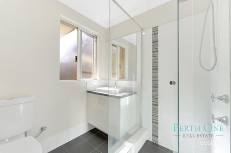 Property photo of 16 Worcester Bend Piara Waters WA 6112