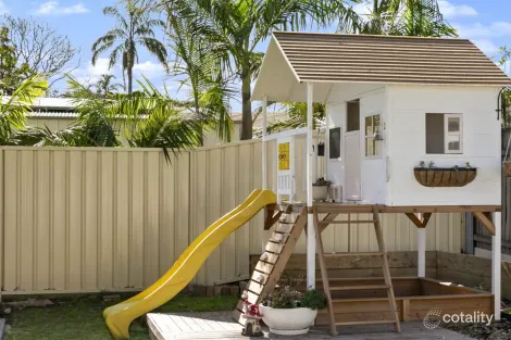 Property photo of 321 Reddall Parade Mount Warrigal NSW 2528