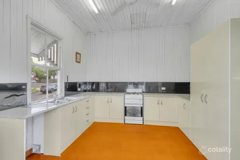 Property photo of 103 Swann Road Taringa QLD 4068