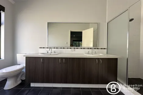 Property photo of 9 Savory Crescent Yalyalup WA 6280