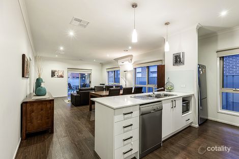 Property photo of 11 Vintage Way Caroline Springs VIC 3023