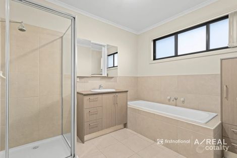Property photo of 2/5 Barcelona Close Thomastown VIC 3074