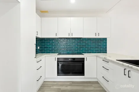 Property photo of 4/5-7 Benney Avenue Figtree NSW 2525